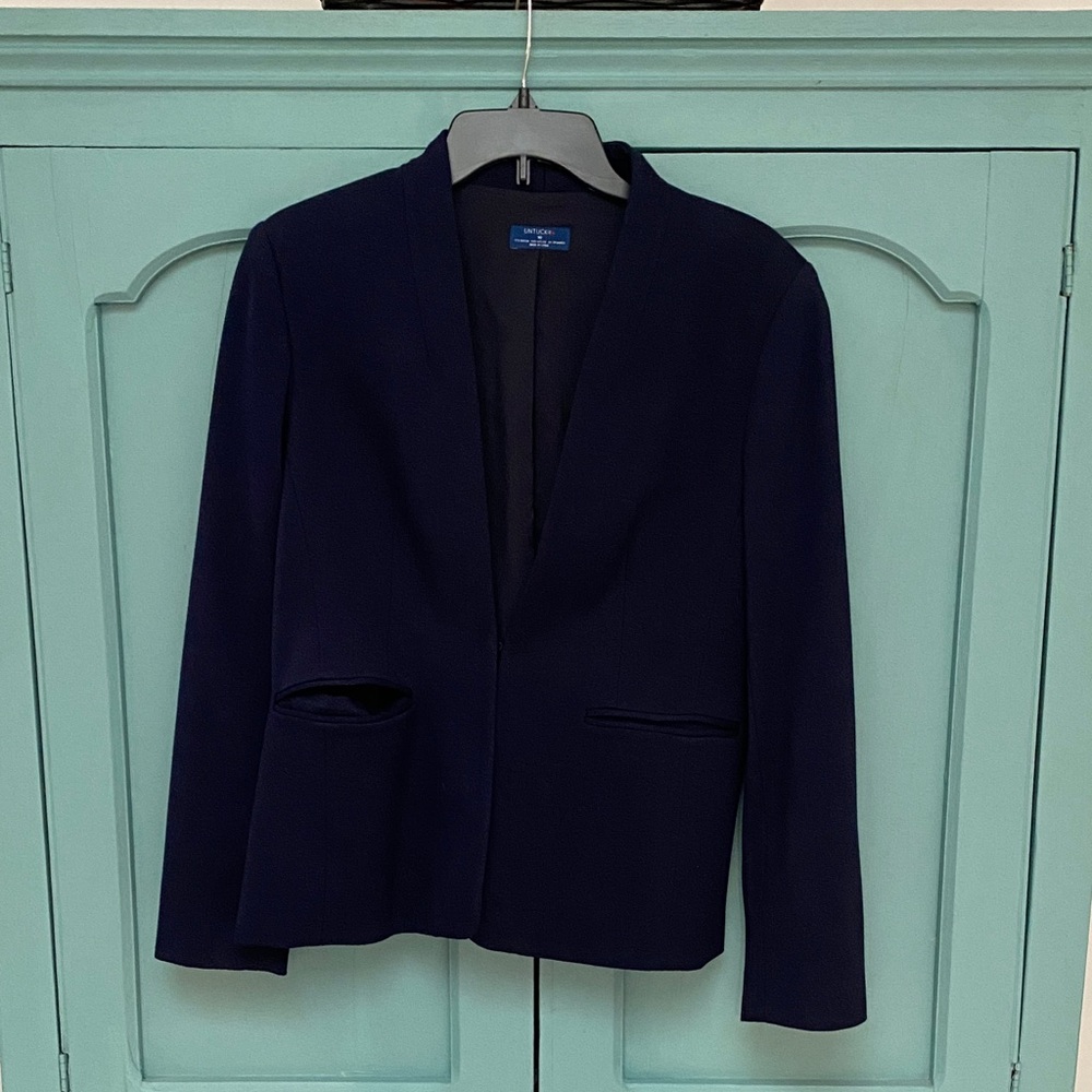 UNTUCKit Navy Women's Blazer